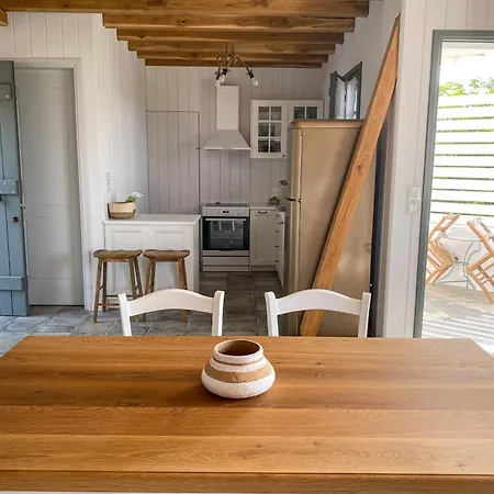 بيت للعطل ληγάτο House